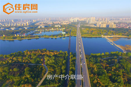 星**电梯房两室一厅朝阳三室两厅两卫145万138平